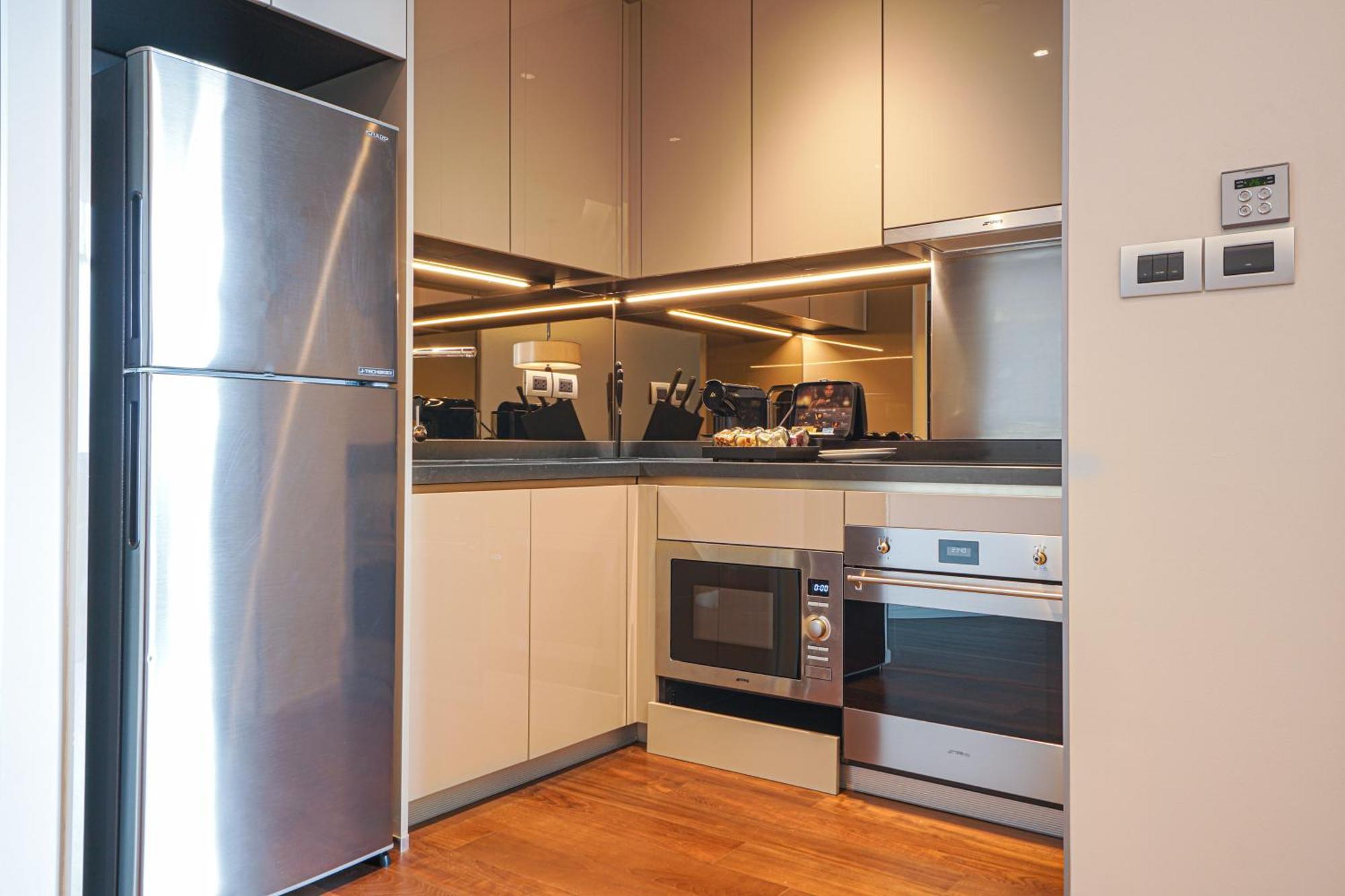 Chatrium Grand Banguecoque Exterior foto A modern kitchen